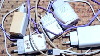 Charger HP Putus Jangan Dibuang, Ubah Jadi Alat Cas Super Cepat Pakai Trik Ini