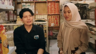 Modal Rp200 Juta, Kisah Rama Pemuda Karawang Berhasil Hidupkan Lagi Bisnis Plastik Hampir Tumbang