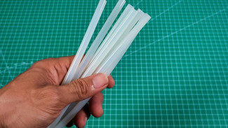 Modal Murah Hasil Fantastis, Lem Tembak dan Soda Kue Bisa Jadi Gagang Pisau Kuat Elastis