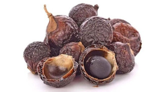 Mencuci Baju Lebih Ramah Lingkungan dengan Buah Lerak, Begini Caranya