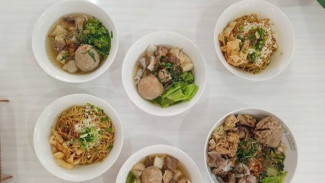 Bakso Jando Mahasiswa Subang: Legendaris, Murah, dan Selalu Ramai