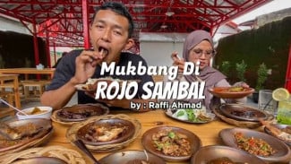 Sensasi Makan di Rojo Sambal Subang, Bebek Asap Bakar Empuknya Bikin Ketagihan Berat!