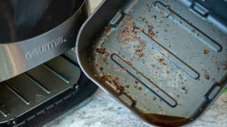Anti Ribet Anti Capek! Bongkar Rahasia Cara Membersihkan Air Fryer Paling Gampang!