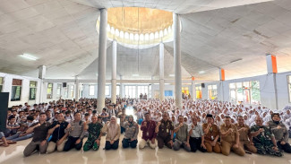 Polresta Cirebon dan Forkopimda Gelar Police Goes to School di SMK Al Musyawirin
