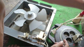 Bongkar Trik Servis Kipas Exhaust Fen Macet Total Cuma Modal Tetesan Oli!