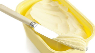 Margarin vs Minyak Goreng, Mana yang Lebih Baik Digunakan untuk Memasak?