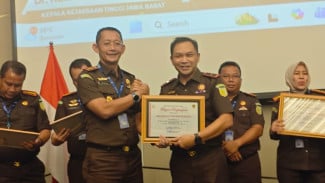 Bravo! Kejari Subang Diganjar Penghargaan Peringkat ke-2 Kategori Penanganan Perkara Pidsus 2025 oleh Kejati Jabar