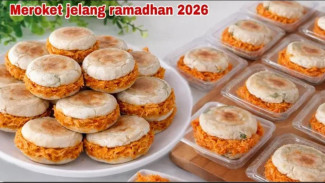Pempek Bakar Isi Ayam Pedas: Jajanan Kekinian yang Laris Manis di Bulan Puasa!