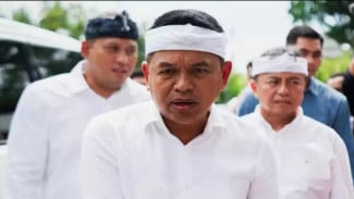 Sidak SMA Subang 2026: Dedi Mulyadi Geram, Beri Rp20 Juta Perbaikan Atap