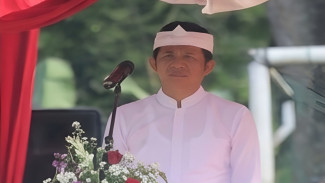 Bupati Purwakarta Om Zein Pimpin Upacara Hardiknas 2026, Tekankan Pendidikan Bermutu untuk Semua