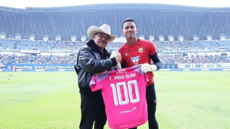 Teja Paku Alam Catat 100 Laga Bersama Persib, Targetkan Threepeat Juara Liga 1