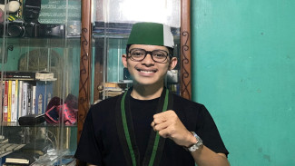 Demokrasi yang Menagih Nota: Framing Politik di Balik Polemik Om Zein dan Abang Ijo di Purwakarta
