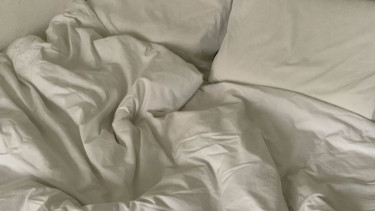 Sprei putih (foto ilustrasi).