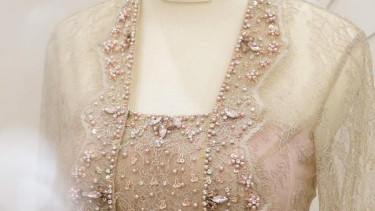 Kebaya payet