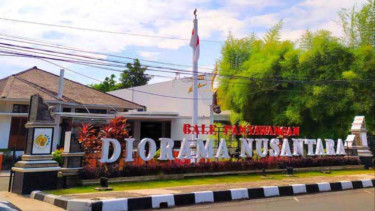 Bale Panyawangan Diorama Nusantara Purwakarta.