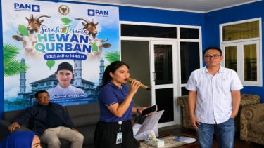 DPD PAN Purwakarta menggelar syukuran sekretariat baru dan penyerahan hewan kurban Idul Adha untuk masyarakat di Purwakarta.