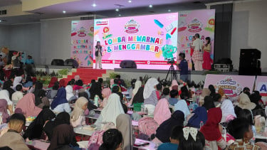 Lomba Mewarnai Kodomo dan Alfamart di Gedung Mulia.