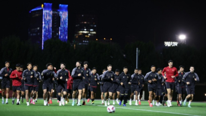 Pemain timnas Indonesia jalani latihan di Doha, Qatar