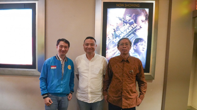 Penonton film 13 Bom di Jakarta