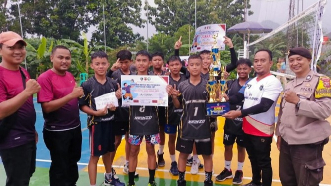 pembagian hadiah open turnamen