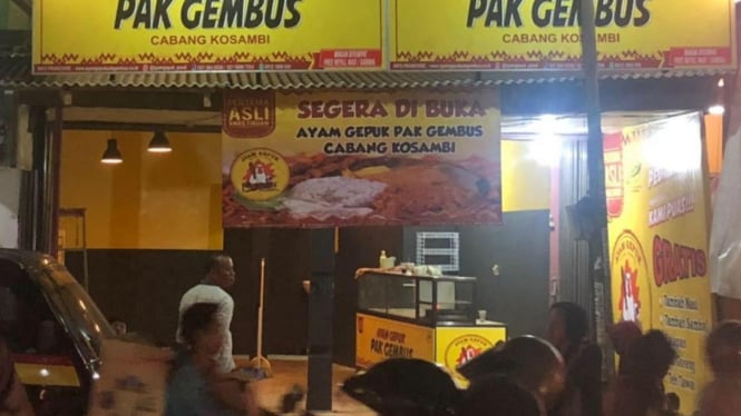 Ayam Pak Gembus Karawang