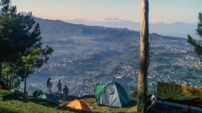 Geger Bintang Matahari Gunung Putri