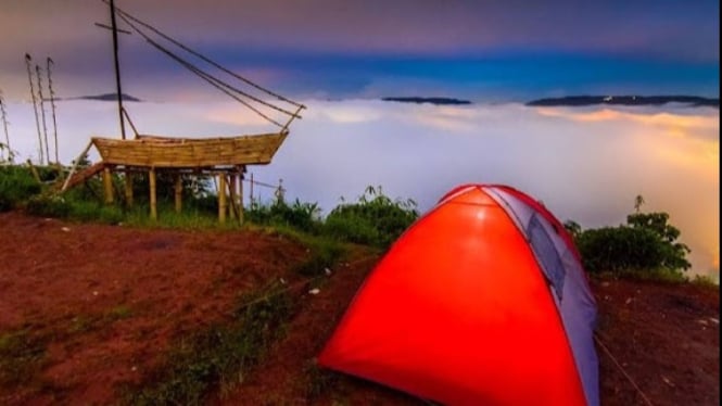 Sunset di Bukit Pamoyanan