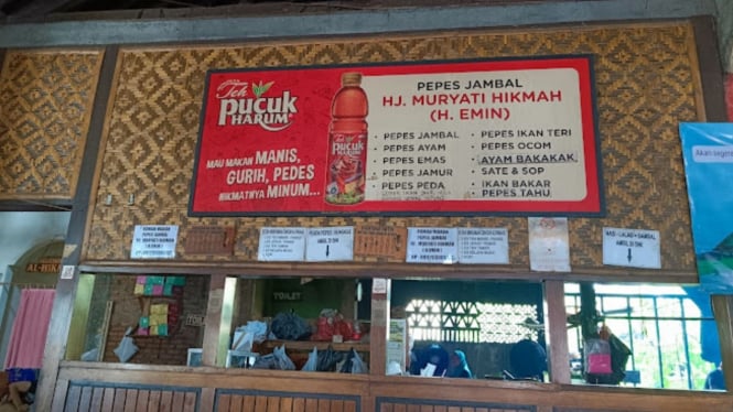 RM Pepes Jambal H. Muryati Hikmah Karawang