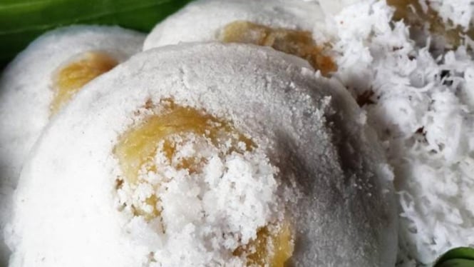 Putu Pisang Khas Bandung