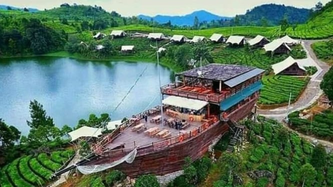 Glamping Lakeside Rancabali Bandung