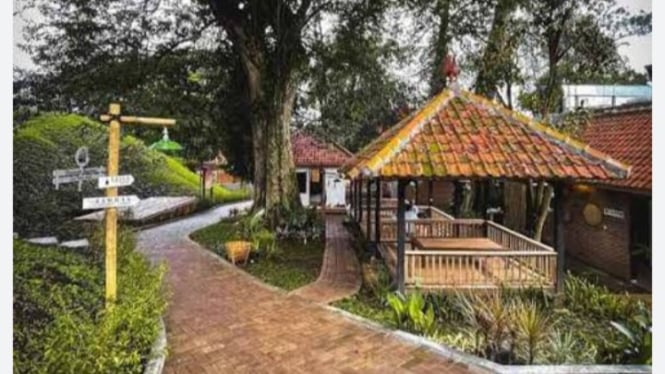 Rumah Makan Dumuk Bareto Bandung