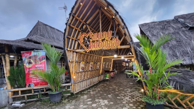 Saung Kabogoh Karawang