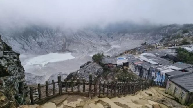 Gunung Tangkuban Perahu