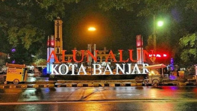 Alun-alun Kota Banjar.