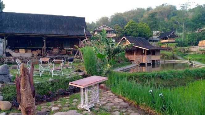 Lembur Singkur Tajur Katineung Purwakarta