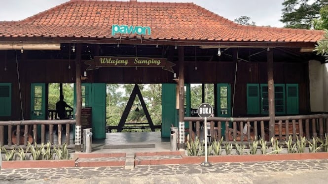 Rumah Makan Pawon Mak Nini Subang