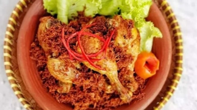 Ayam Goreng Serundeng