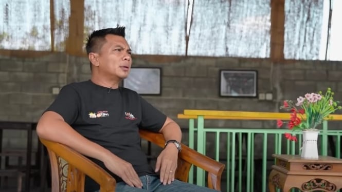 Pemilik Cobek Mbok Djilah, Zaim Fatawi