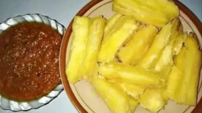 Singkong Kukus Sambal Terasi