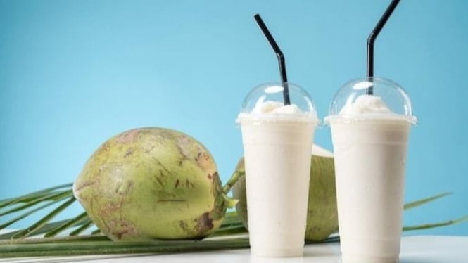 Es kelapa.