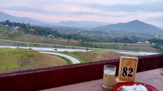 Kafe In Coffee, Sumedang