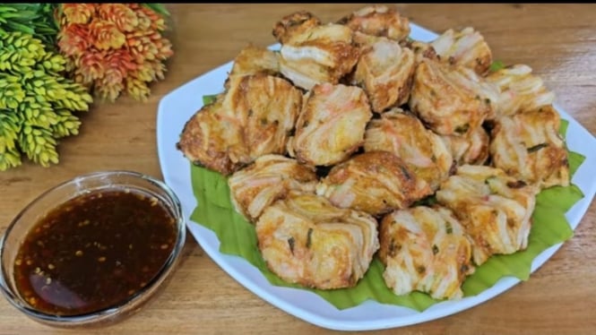 Cipuk telur bumbu rujak ebi