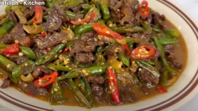 Tumis daging sapi cabe hijau