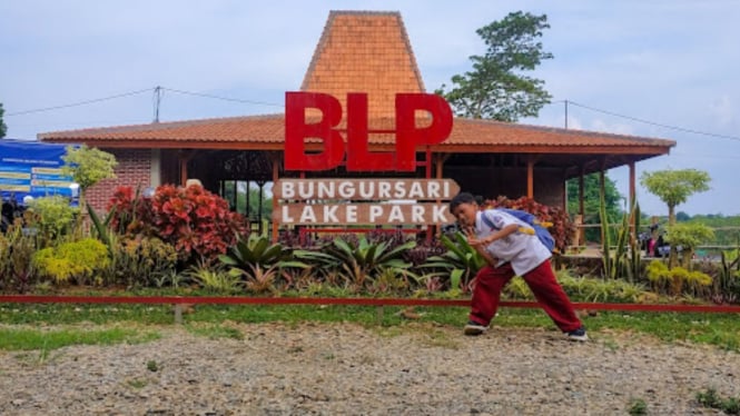 Bungursari Lake Park Purwakarta