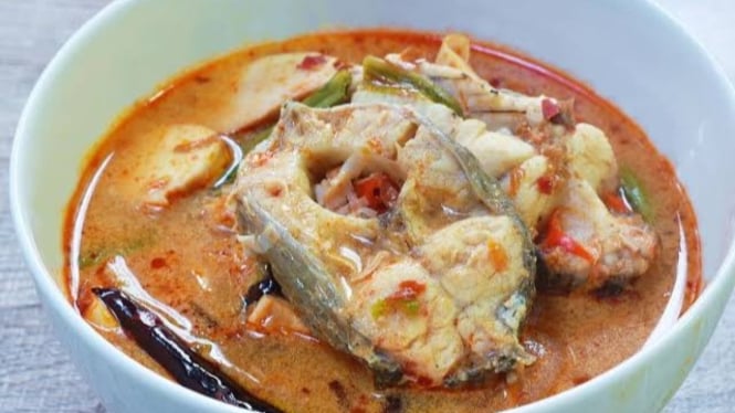 Ikan Pindang Kuah Asam Pedas