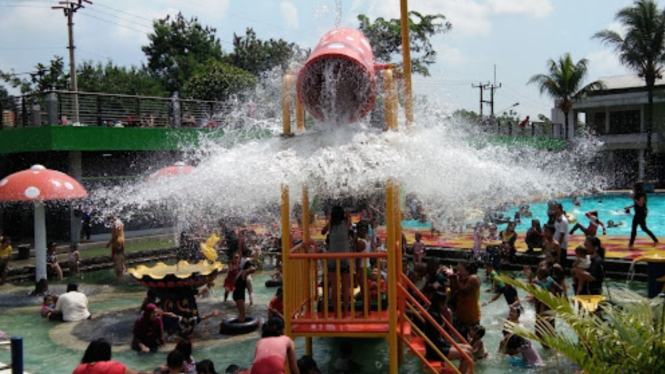 Zamzam Tirta Waterpark Bogor