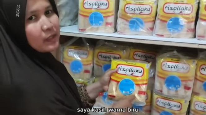 Ibu Nisa pemilik Risolaku