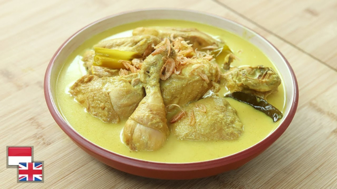 Opor Ayam Kuning