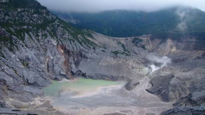 Gunung Tangkuban Perahu Subang