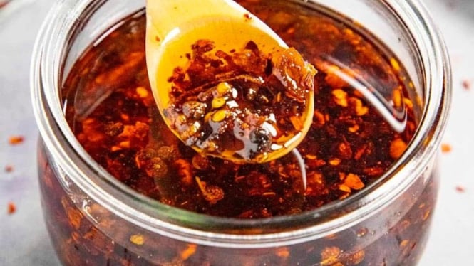 Chili oil